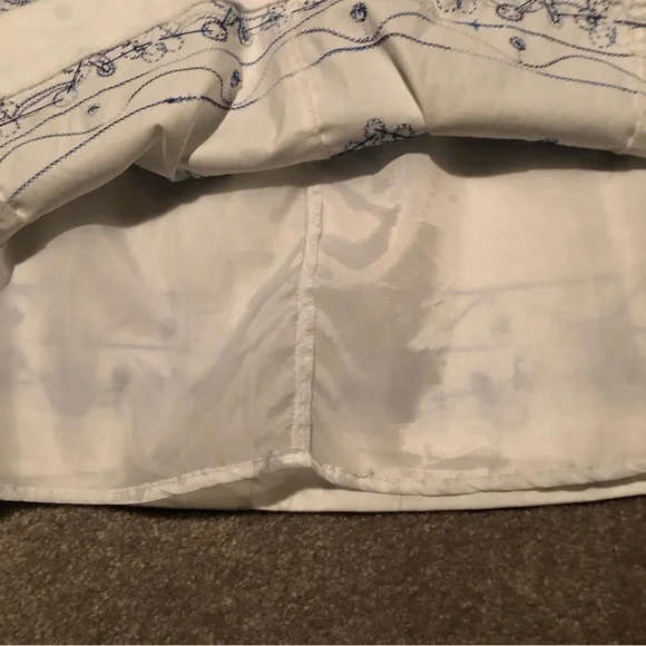 Togo Size 14 White Aline Skirt w Blue Cross Stitch Embroidered Floral Pattern - Picture 4 of 8
